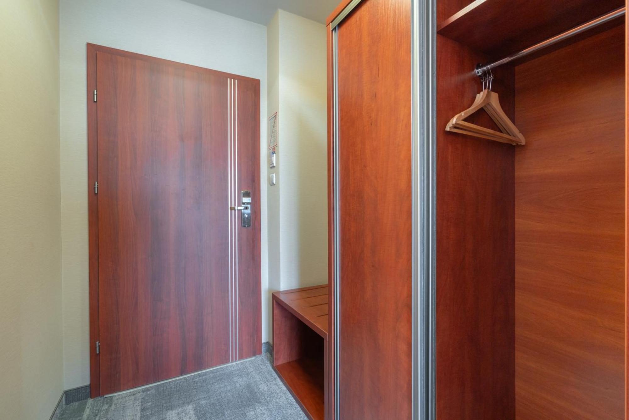 Hotel Badura Wadowice Dış mekan fotoğraf