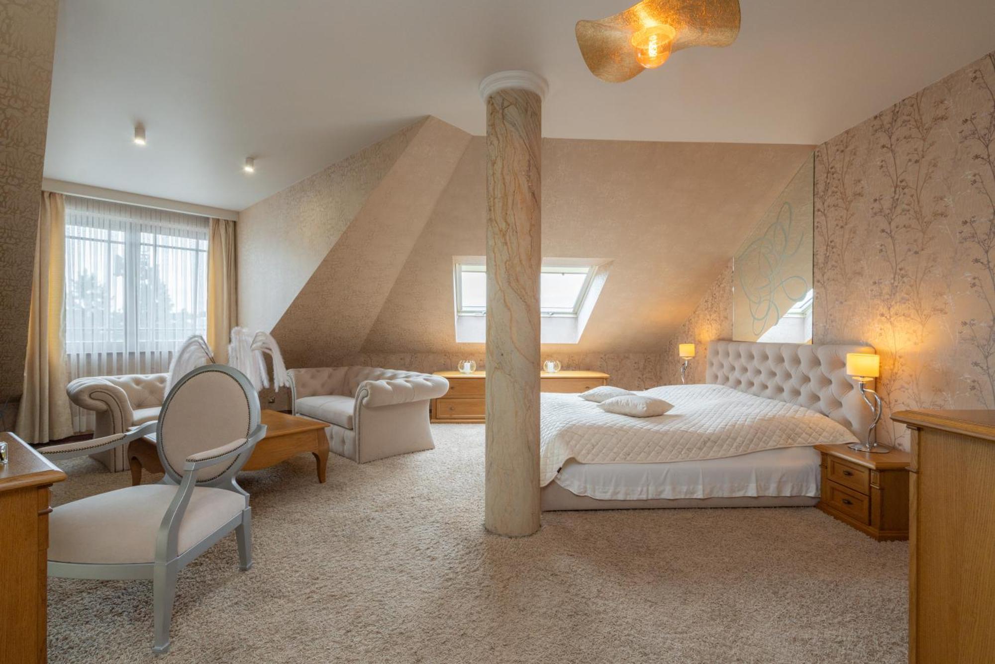 Hotel Badura Wadowice Dış mekan fotoğraf
