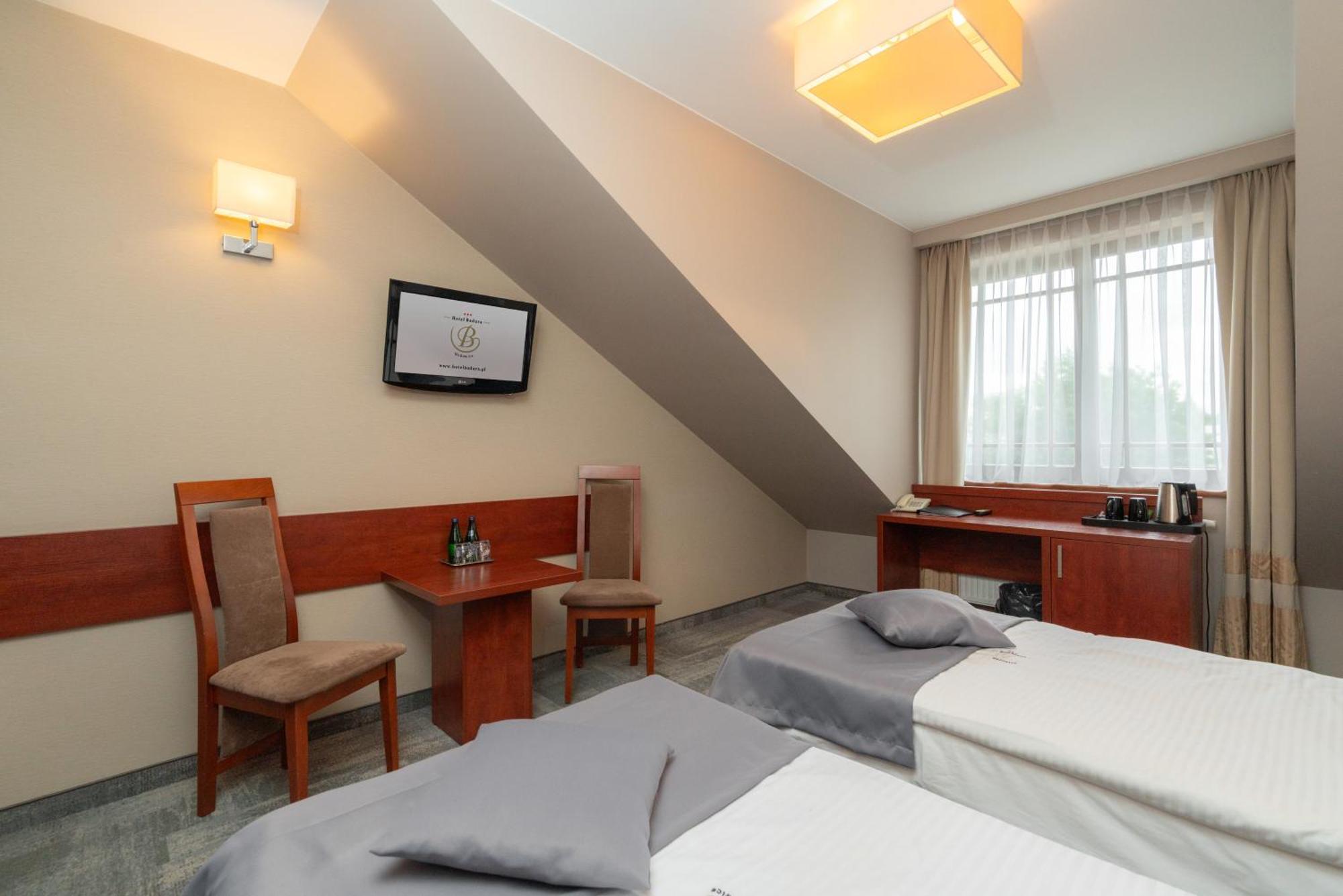 Hotel Badura Wadowice Dış mekan fotoğraf